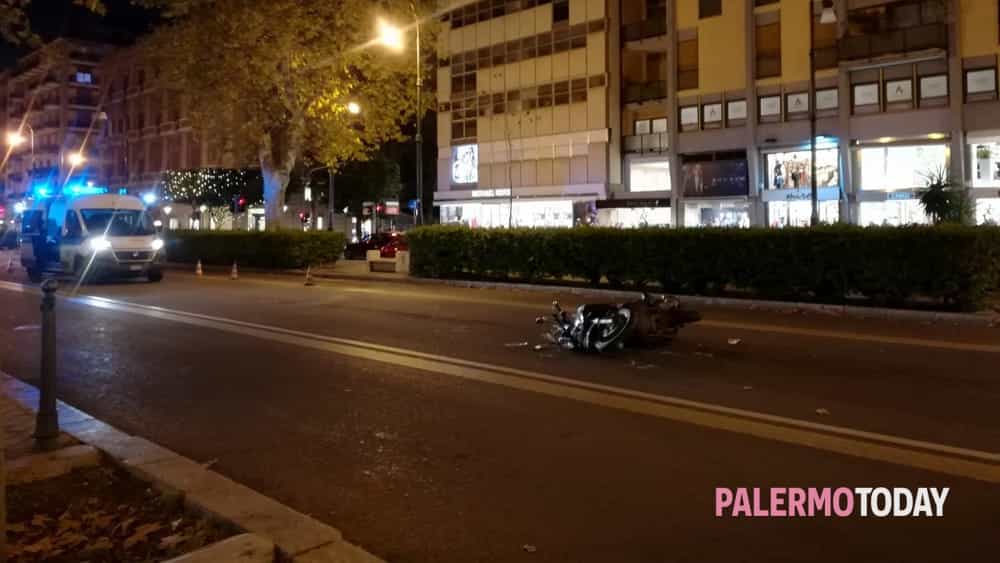 Raffica di incidenti: donna investita in via Libertà, schianto in scooter in viale Strasburgo
